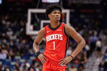 PG电子平台网站-少23次罚球&amp;多21个篮板！火箭21分逆转太阳 肉搏投抢为季后赛托底